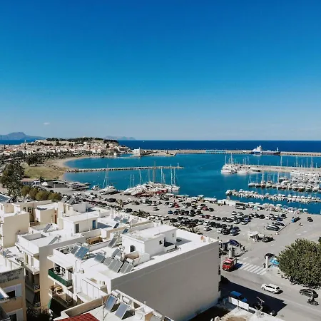 Mariteo By The Sea Apartment